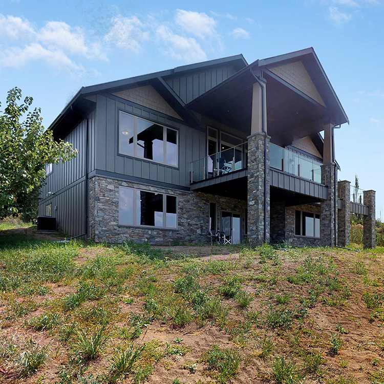 Lake Country, BC - Custom Home Build